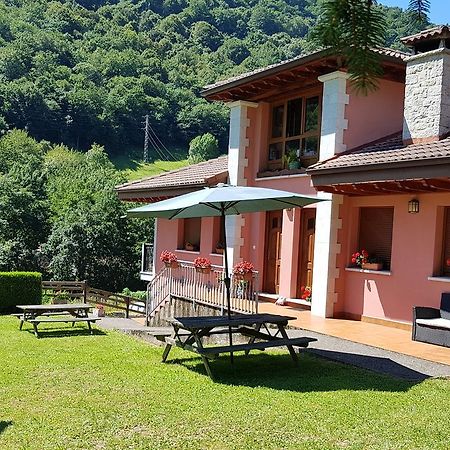 Apartamentos La Corona - Cabrales كارينا دي كابراليس المظهر الخارجي الصورة