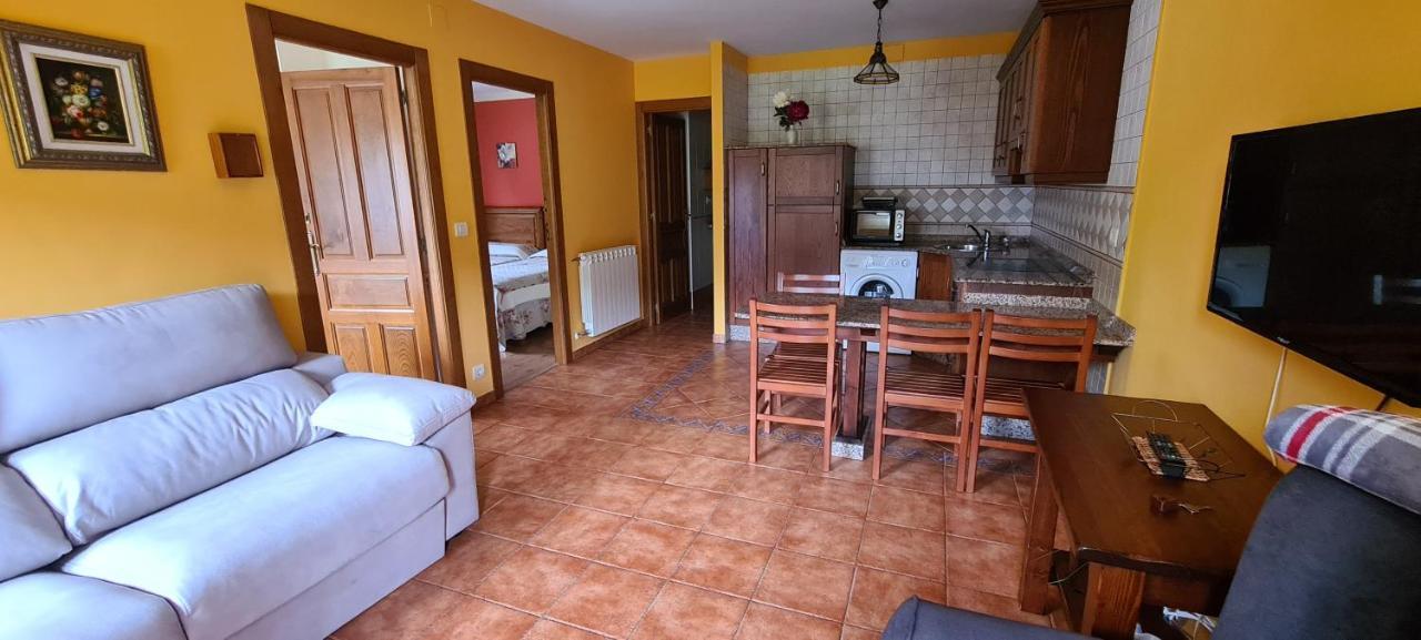 Apartamentos La Corona - Cabrales كارينا دي كابراليس المظهر الخارجي الصورة