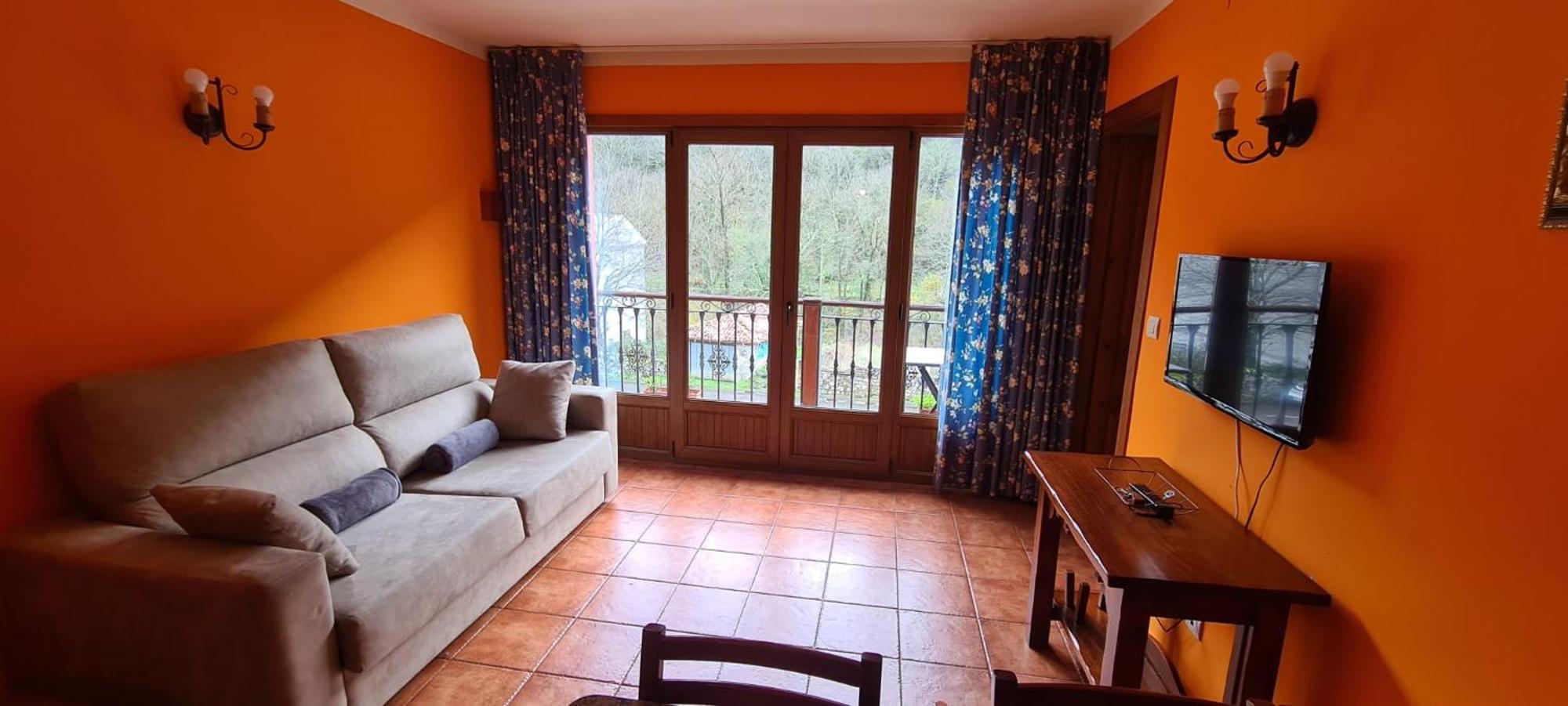Apartamentos La Corona - Cabrales كارينا دي كابراليس المظهر الخارجي الصورة
