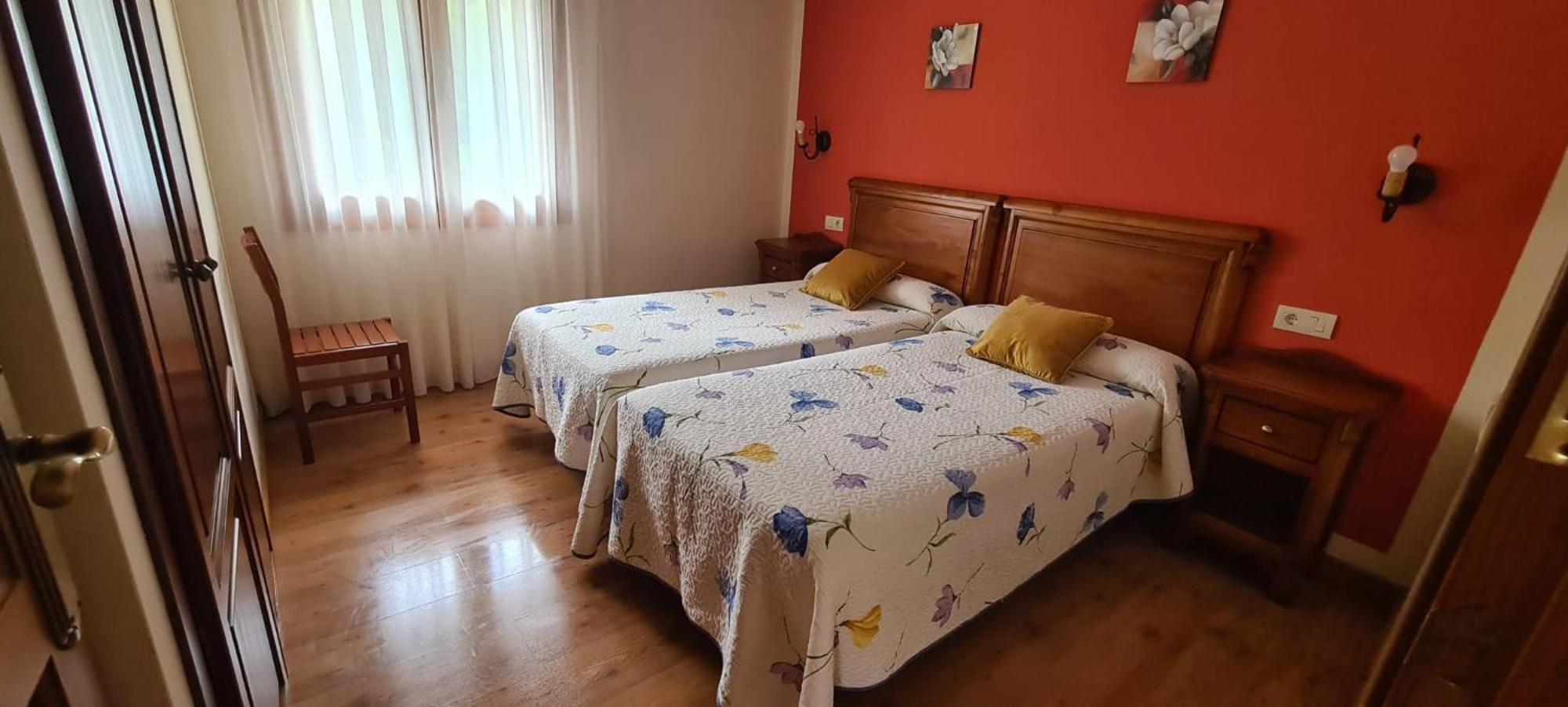 Apartamentos La Corona - Cabrales كارينا دي كابراليس المظهر الخارجي الصورة