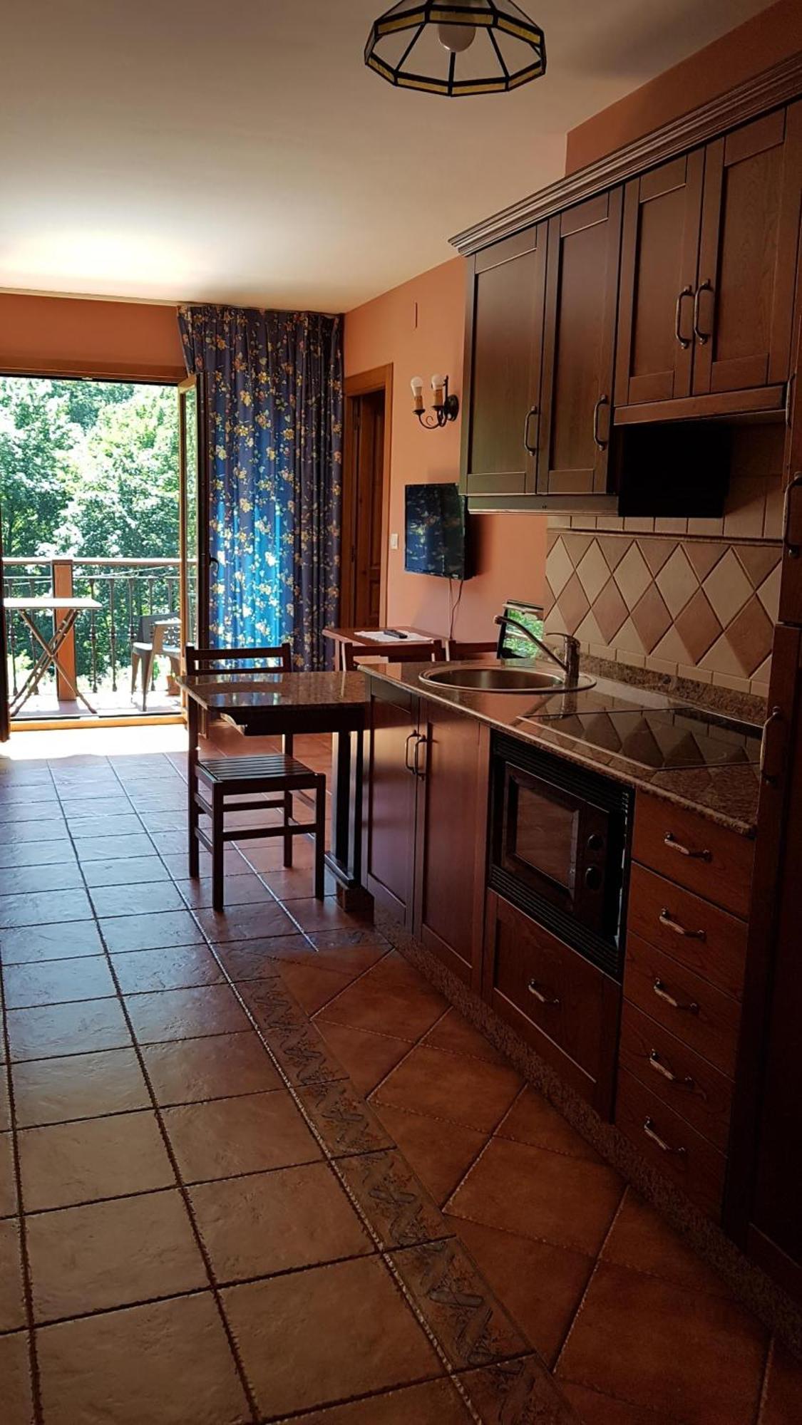 Apartamentos La Corona - Cabrales كارينا دي كابراليس المظهر الخارجي الصورة