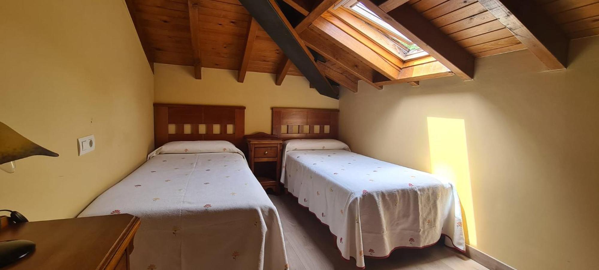 Apartamentos La Corona - Cabrales كارينا دي كابراليس المظهر الخارجي الصورة