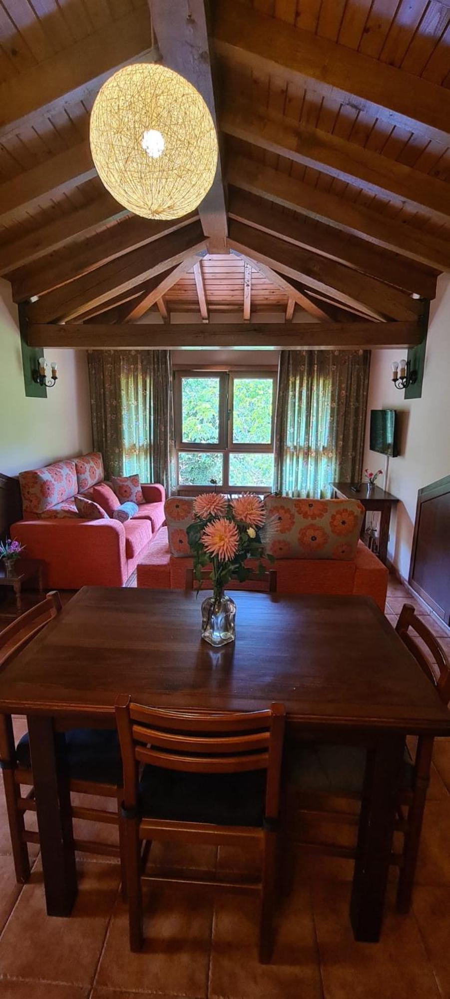 Apartamentos La Corona - Cabrales كارينا دي كابراليس المظهر الخارجي الصورة