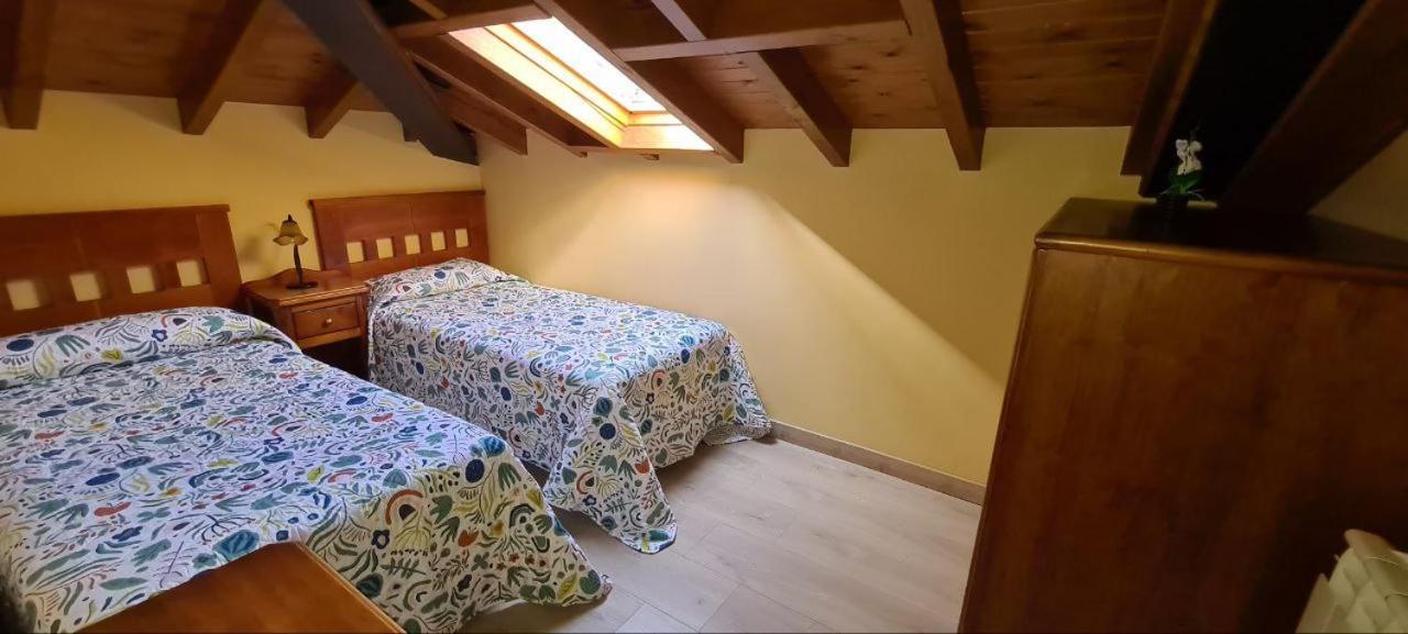 Apartamentos La Corona - Cabrales كارينا دي كابراليس المظهر الخارجي الصورة