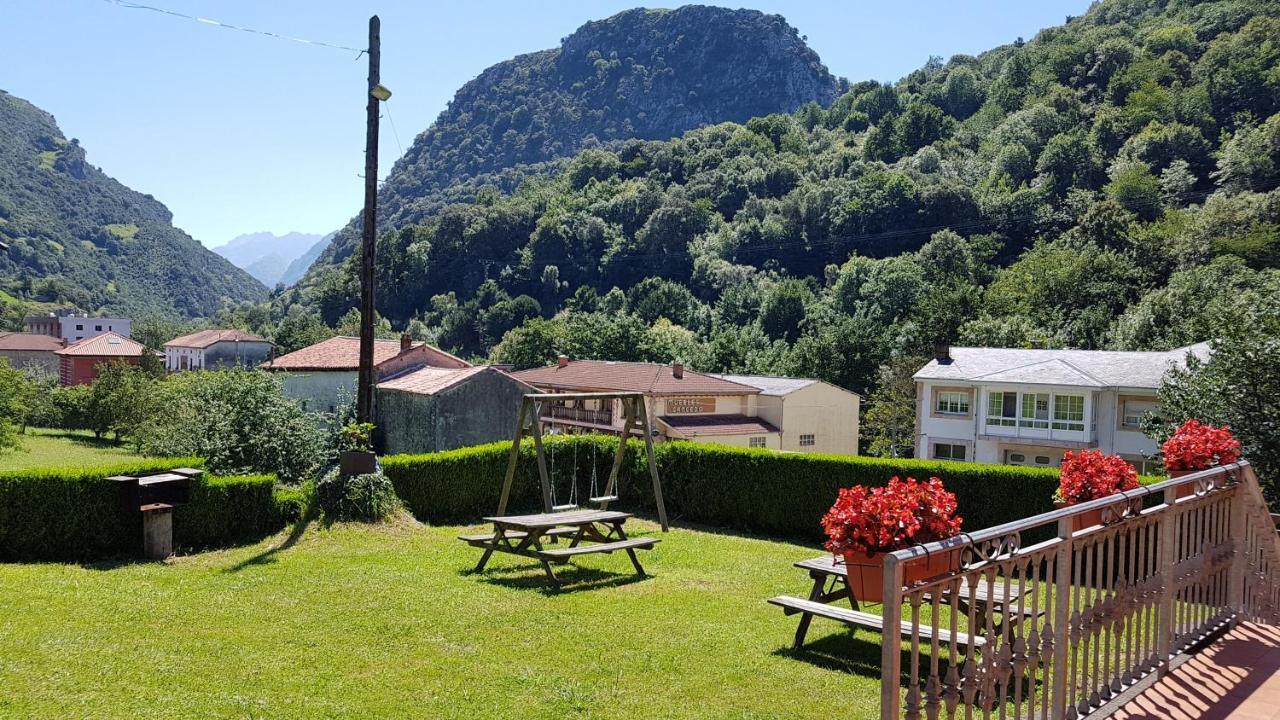 Apartamentos La Corona - Cabrales كارينا دي كابراليس المظهر الخارجي الصورة