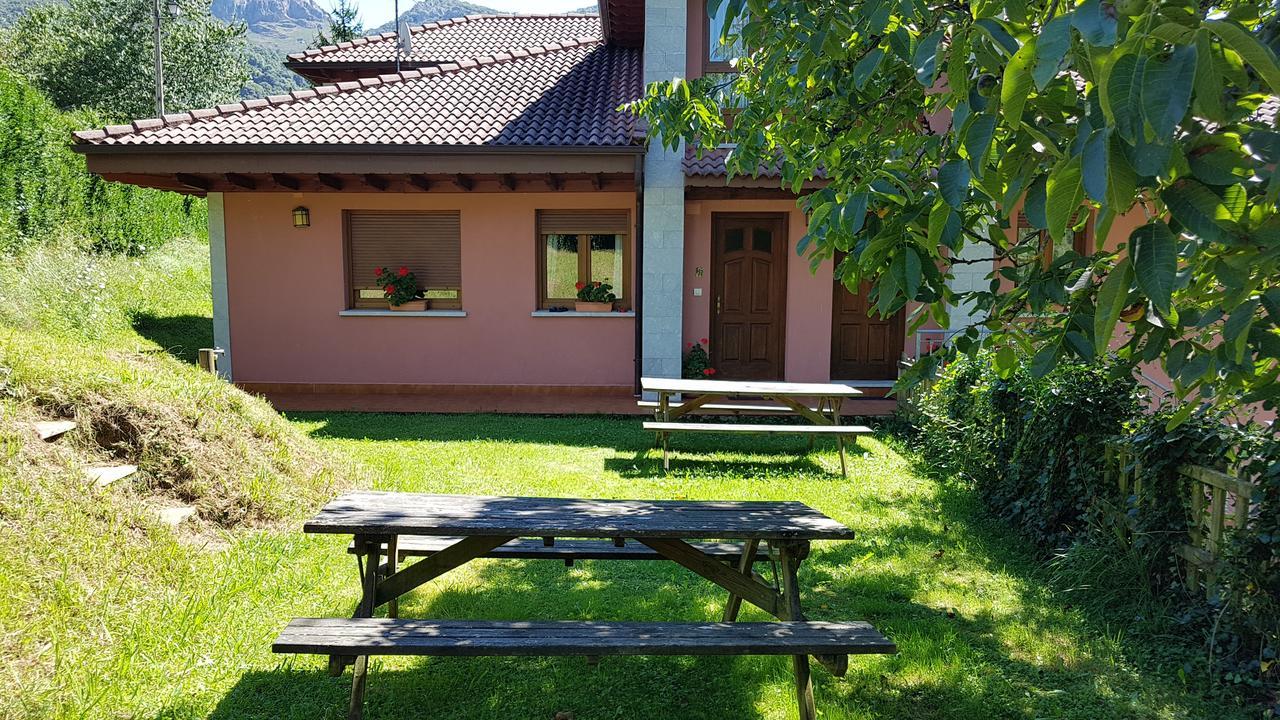 Apartamentos La Corona - Cabrales كارينا دي كابراليس المظهر الخارجي الصورة