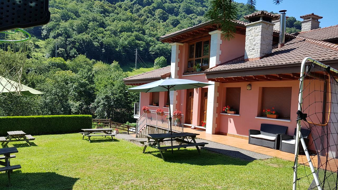 Apartamentos La Corona - Cabrales كارينا دي كابراليس المظهر الخارجي الصورة